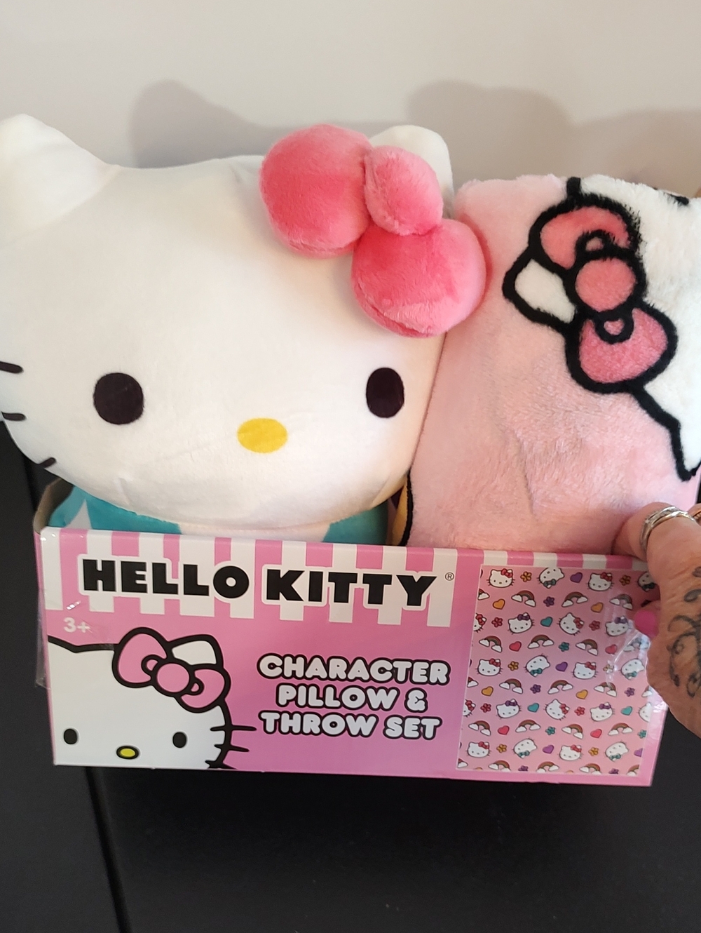 Hello Kitty Big Beautiful Bundle - Picture 6 of 14